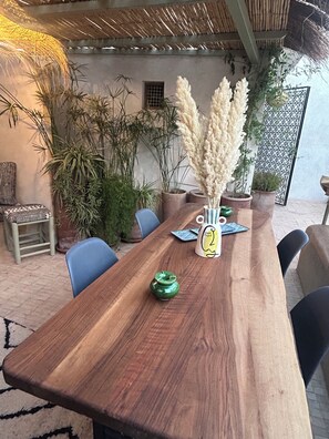 Outdoor dining
