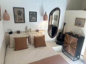 4 makuuhuonetta, silitysrauta/-lauta, Wi-Fi, vuodevaatteet