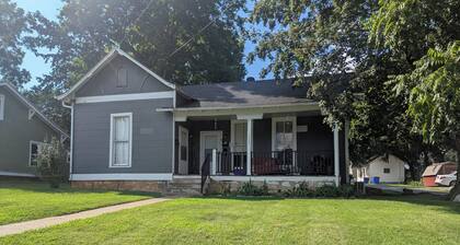 Spacious Apt Near Downtown & WKU