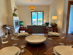 TV - LAKEVIEW GREEN PARADISE By Azores HomeMade (Ponta Delgada)