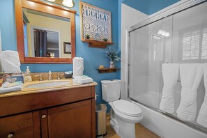 Bathroom - Wanderlust Lodge (Big Bear Lake)