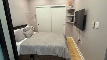 1 bedroom, iron/ironing board, WiFi, bed sheets