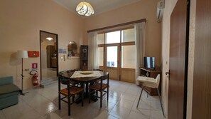Interior - Orange House (Sicilia)