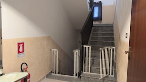 Interior - Orange House (Sicilia)