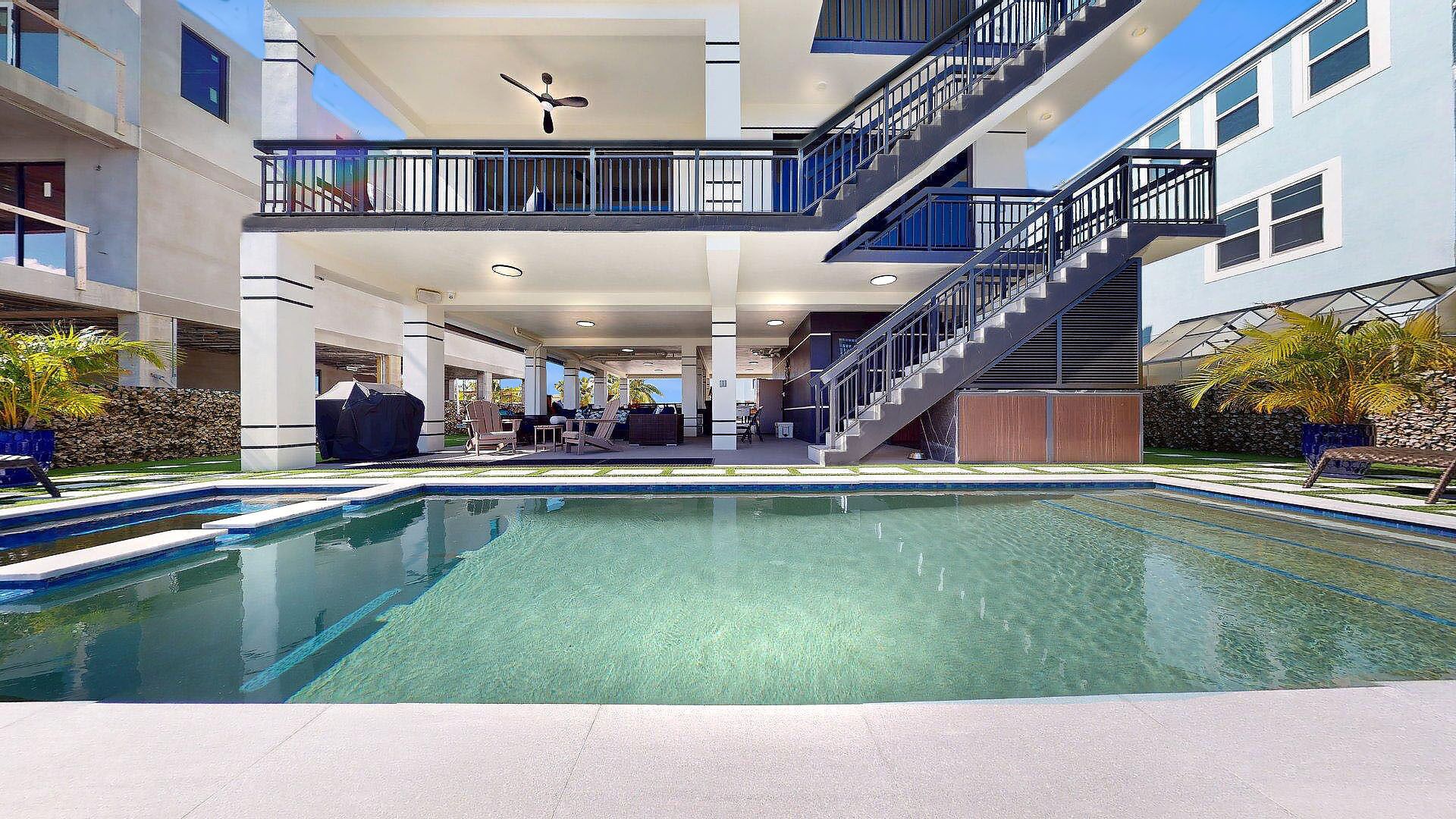 Piscine extérieure, piscine chauffée