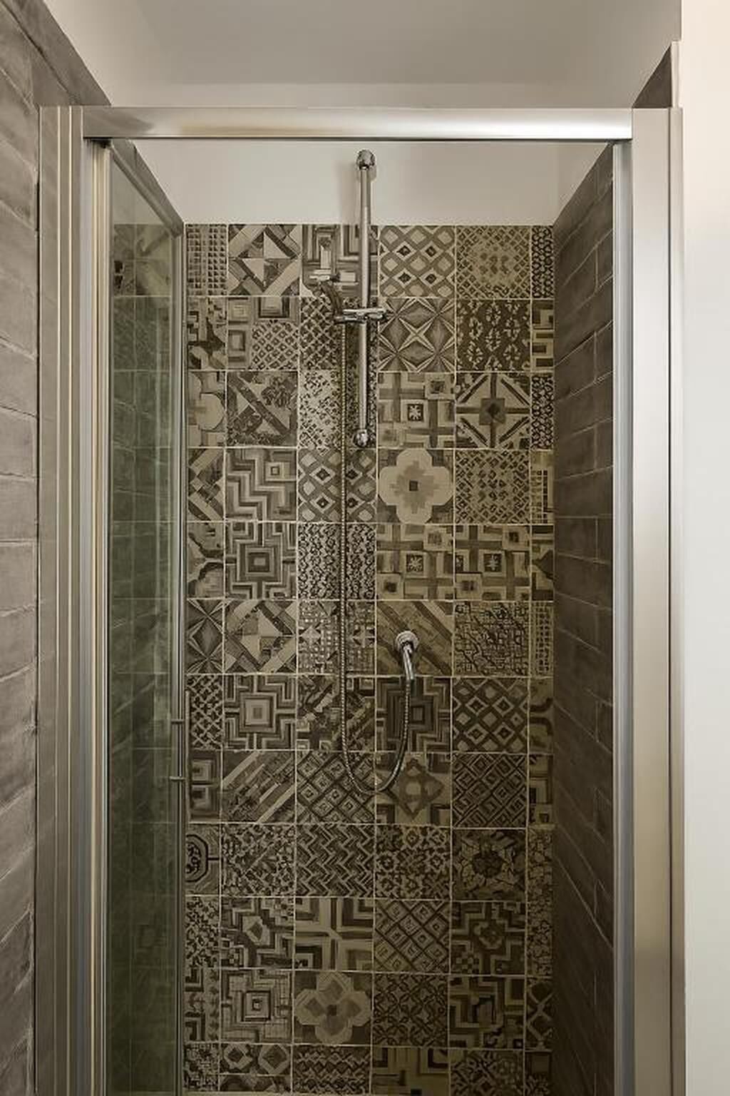 Comfort Quadruple Room, Balcony, City View | Bathroom | Shower, hair dryer, towels, soap