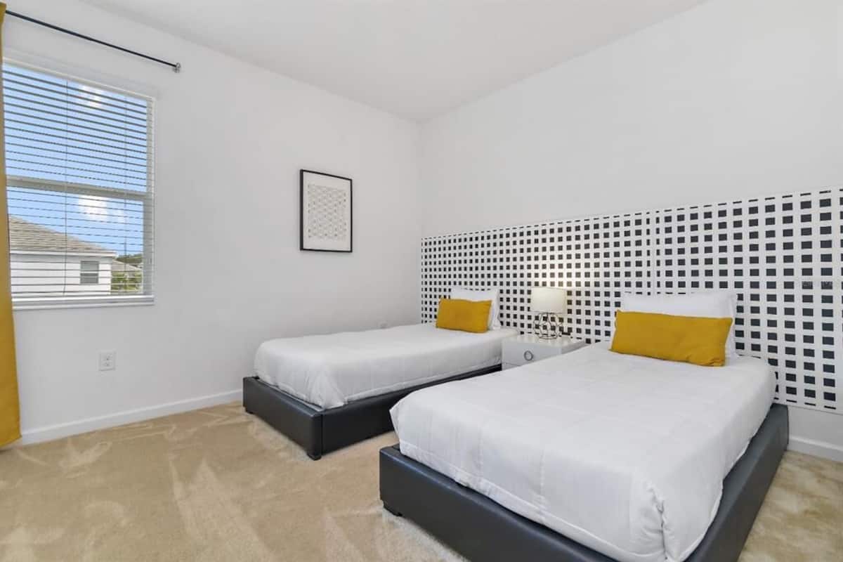 Double Room, 2 Single Beds, Private Bathroom, Resort View