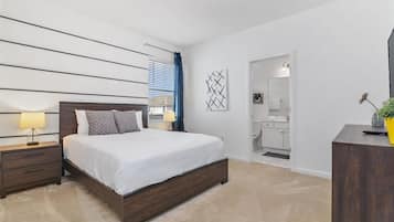 Double Room, 1 Queen Bed, Private Bathroom, Resort View | Hypo-allergenic bedding, free WiFi, bed sheets