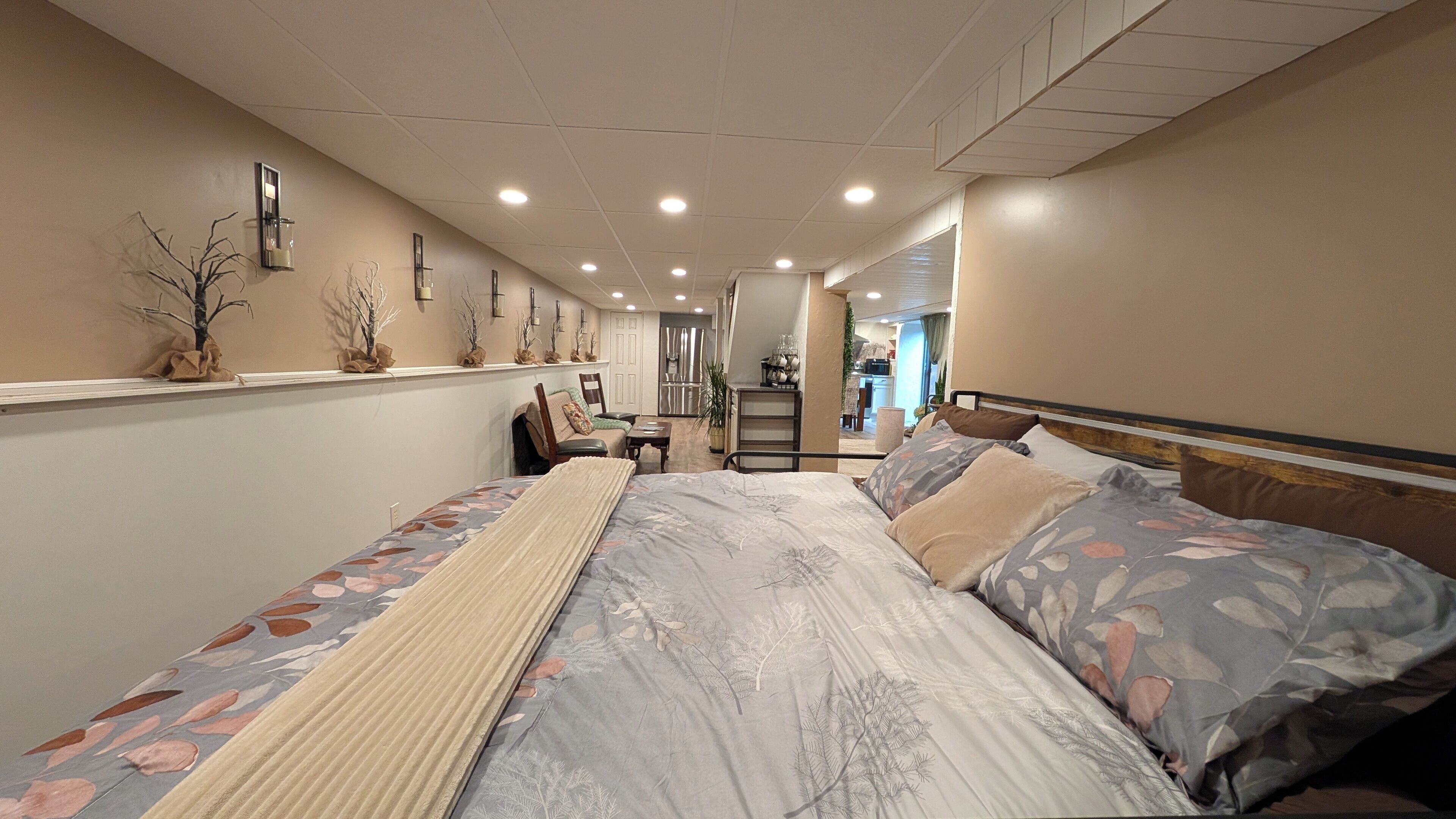 1 bedroom, iron/ironing board, internet, bed sheets