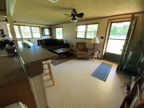 Interior - Peaceful 3-bedroom house in the country with stocked pond (Midville)