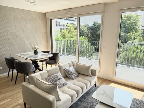 Marvelous 2-bedroom apartment at the gates of Paris close to Porte de Versailles