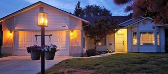 Spacious 4-Bedroom Home in Meridian