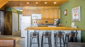 Unclassified image, 5 of 29, button - Cozy Granby Loft near Winter Park and RMNP (Granby)