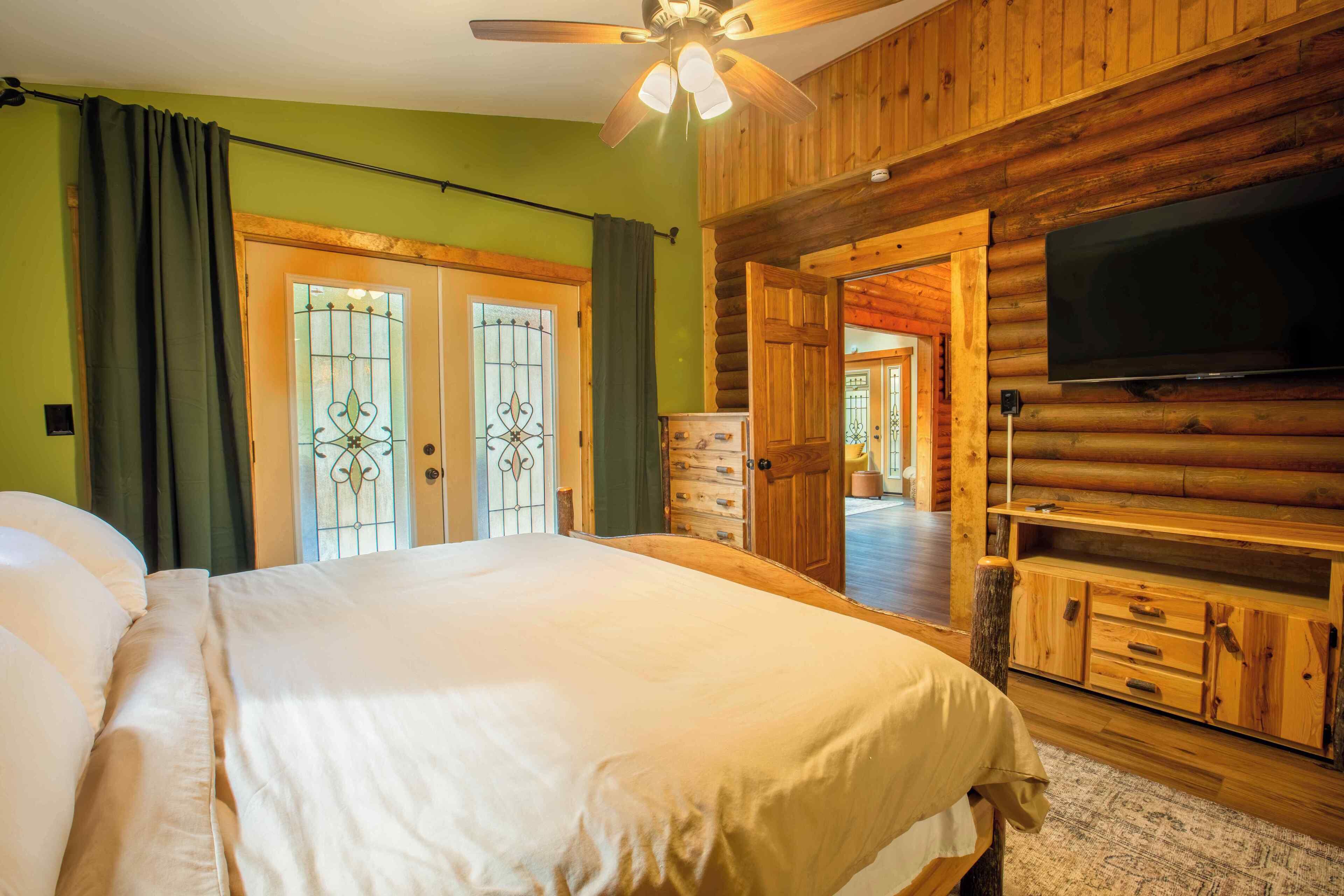 2 chambres, fer et planche à repasser, Wi-Fi gratuit, draps fournis