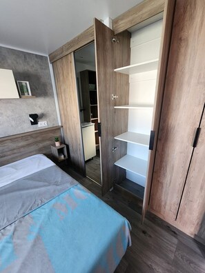 3 bedrooms