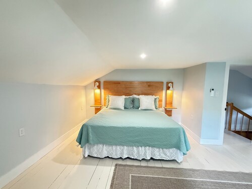 Tranquil farmhouse with large rooms and pasture views.