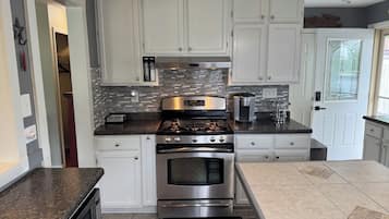 Microwave, oven, stovetop, dishwasher