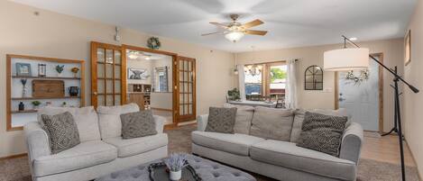 Smart TV, DVD player, books