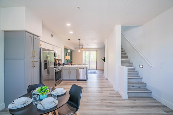 Appartement Exclusif, 2 chambres, non-fumeur, balcon | Cuisine privée