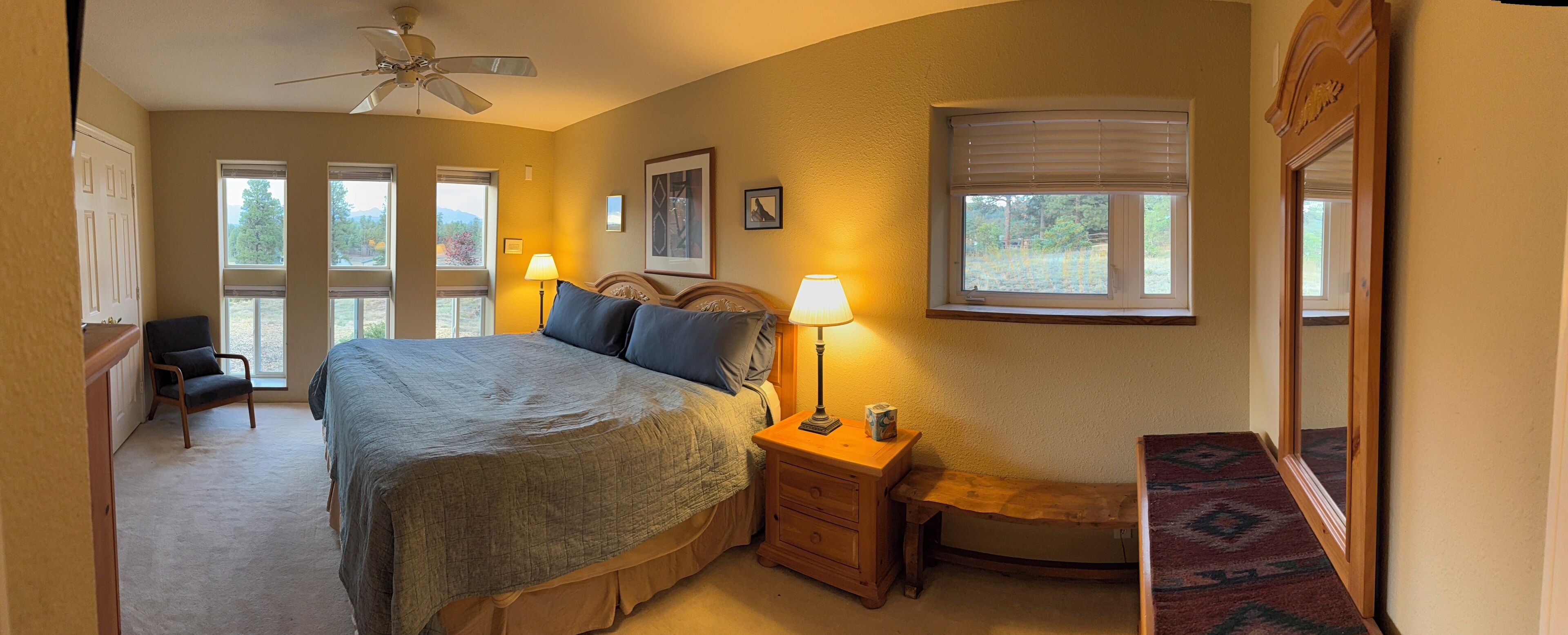 3 chambres, bureau, accès au Wi-Fi (inclus), literie fournie