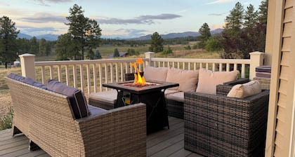 One of the best views in Pagosa! 3 Bed/2 Bath only 2 miles from town center.