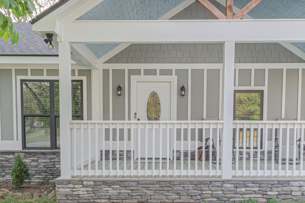 Columbus Military Grad Home