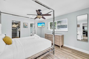 4 chambres, fer et planche à repasser, lit parapluie, Wi-Fi gratuit