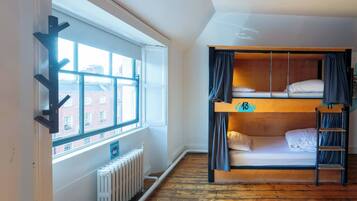 Shared Dormitory, 1 Bedroom, Smoking, Garden View