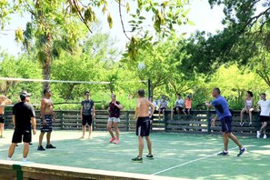 Mobile Unterkunft | Sportplatz