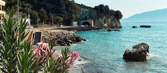 Charming 1-bedroom cottage in delightful Vlora,