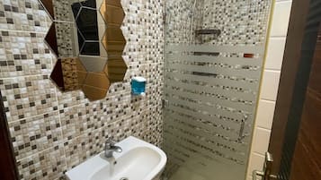 Apartment, 1 Schlafzimmer, barrierefrei, Raucher | Badezimmer