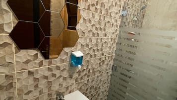Apartment, 1 Bedroom, Accessible | Bathroom