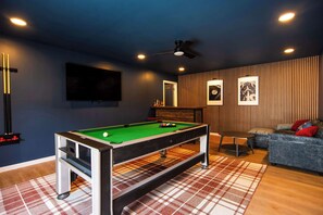 Spielezimmer