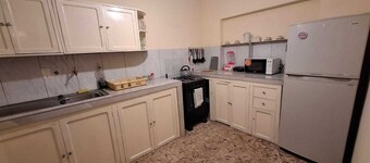 Comfortable cottage 5 minutes from downtown and bus terminal