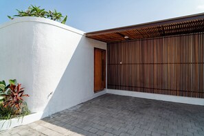 Property entrance - Villa Tulip Sanur (Denpasar)