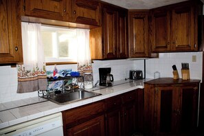 Microones, forn, placa de cuina i rentaplats