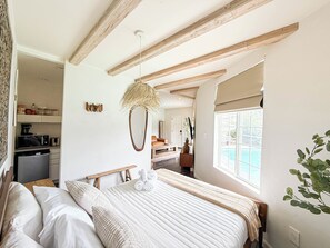 Iron/ironing board, free WiFi, bed sheets