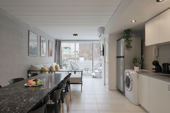 Apartamento, 2 habitaciones | Zona de estar