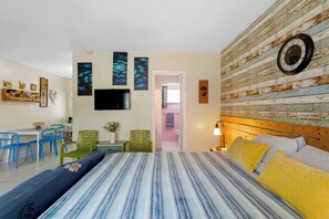 1 chambre, fer et planche à repasser, Wi-Fi, draps fournis