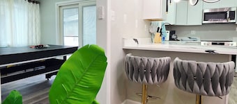 Spacious & beautiful 4-bedroom in a peaceful Severn, close to DC & Baltimore