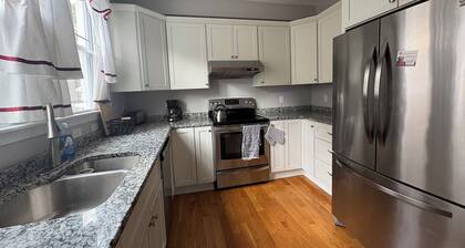 Spacious, serene, lovely, centrally located 2-bedroom home in Salem - sleeps 4