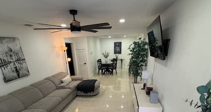 Stylish Stay Near Downtown