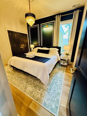 8 bedrooms, iron/ironing board, WiFi, bed sheets