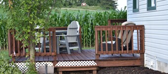 Charming 3-bedroom farmhouse in lovely Rebersburg with AC , a nice front porch
