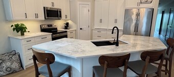 Duplexes on Hawthorne