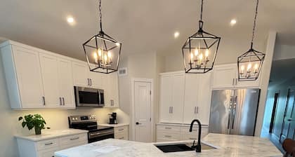 Duplexes on Hawthorne