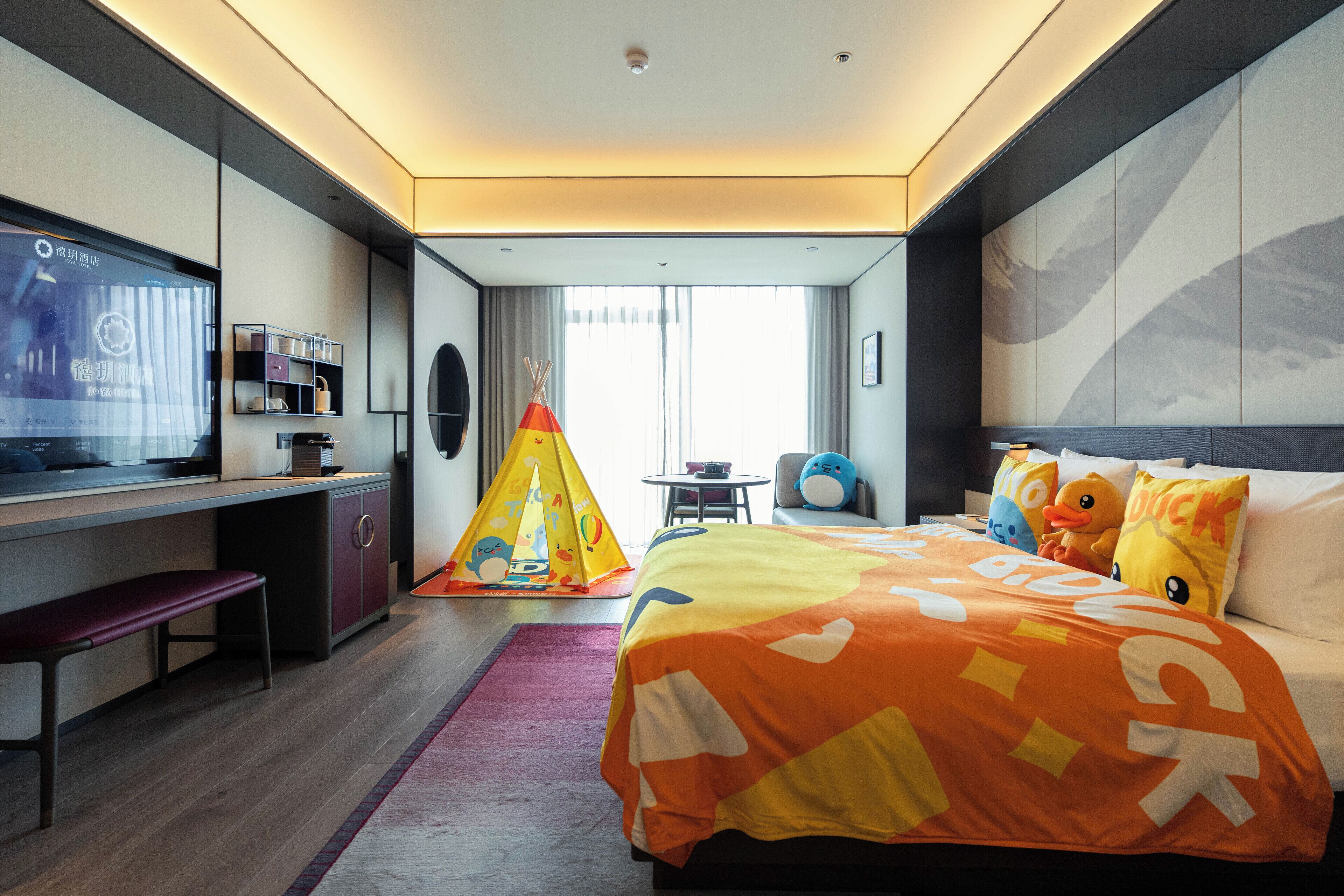 Quarto família, para não fumantes | Quartos à prova de som, Wi-Fi de cortesia, roupa de cama