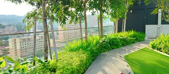 5 Minutes to Georgetown Heritage Site! Family-sized Condo with 4 Pools