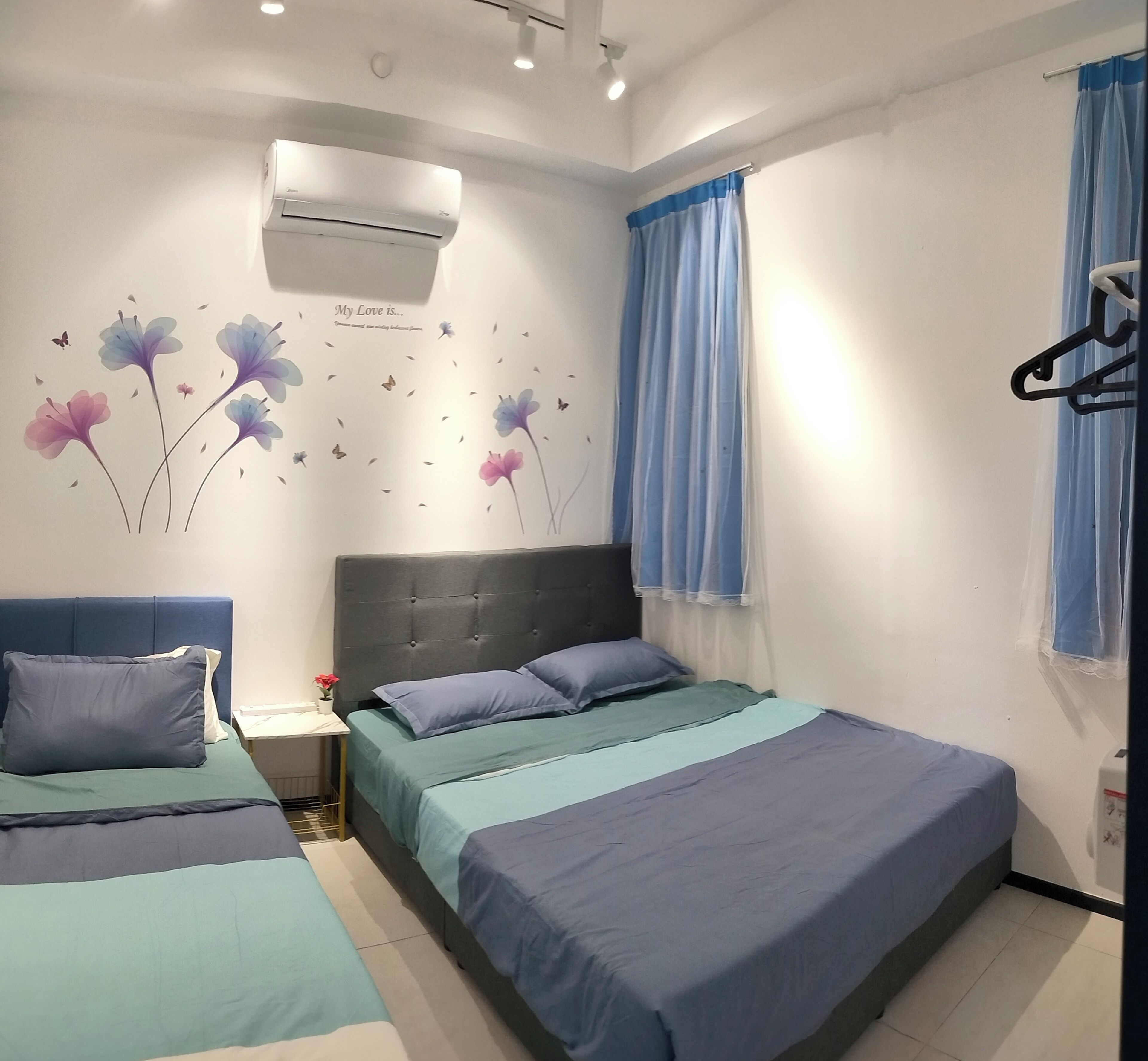 3 chambres, fer et planche à repasser, Wi-Fi, draps fournis