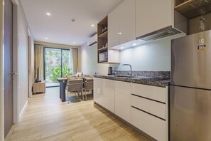 Fridge, microwave, stovetop, highchair